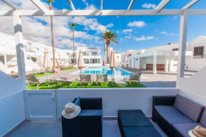 Casa del Ritmo with terrace AC shared pool and free wifi